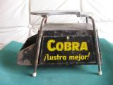 Cajon de lustrabotas, publicidad de Cobra
