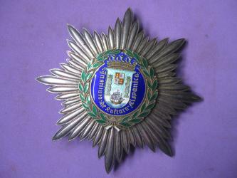Medalla  De Plata Y Esmalte Instituto De Cultura Hispanica