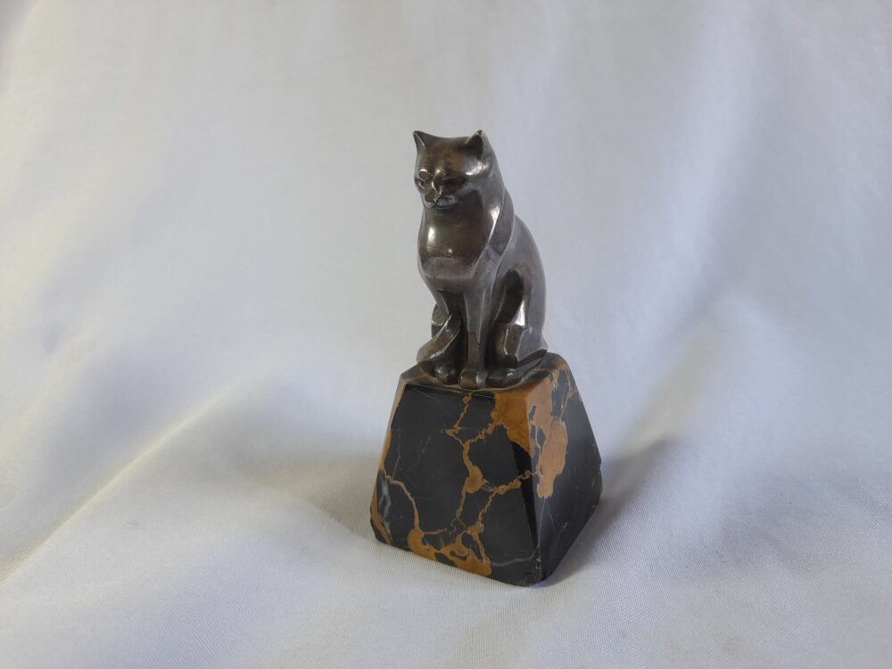 Gato de bronce art deco, por Louis Rigot