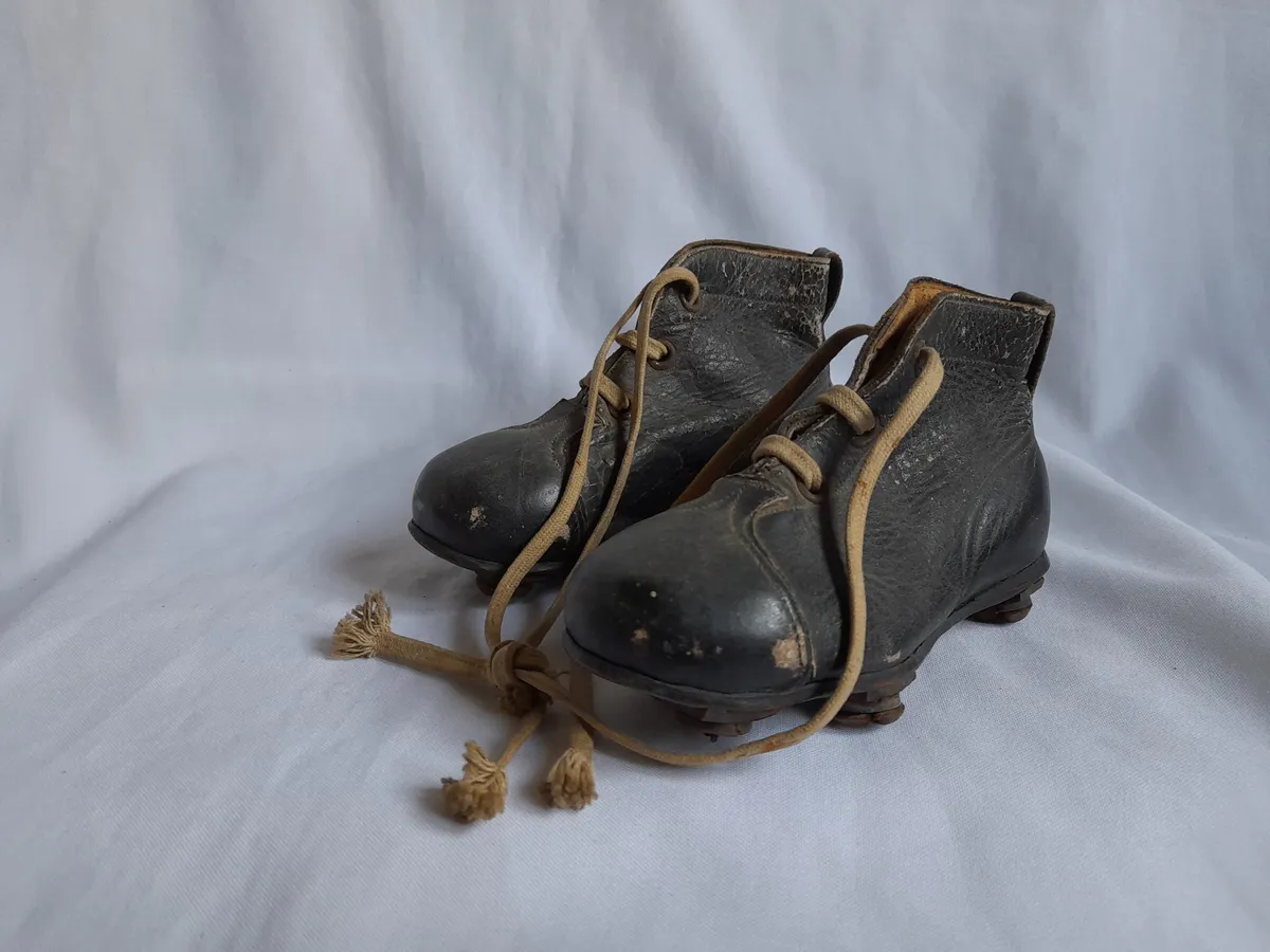 Antiguos Botines De Futbol De Niño