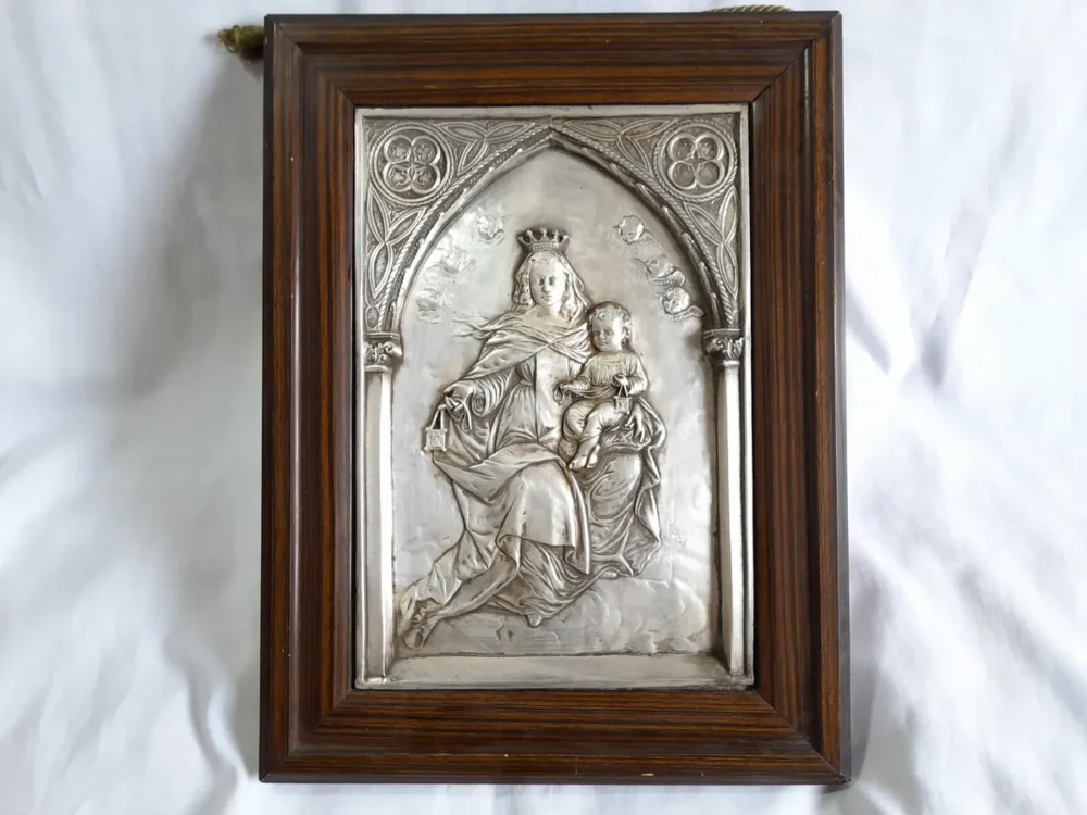 Placa Religiosa En Relieve Virgen Con El Niño