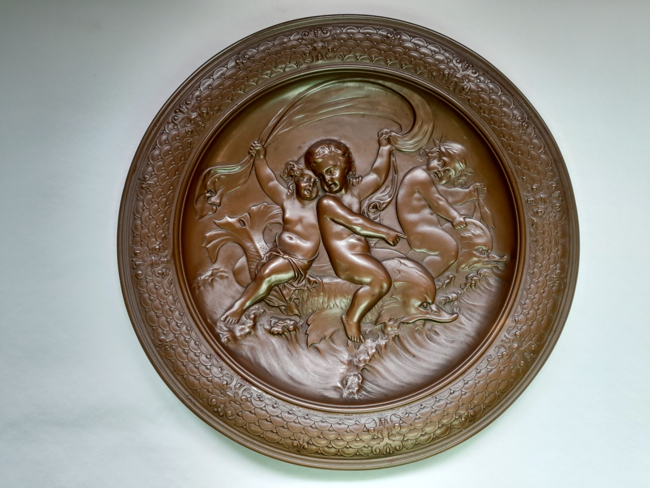 Plato decorativo frances de cobre