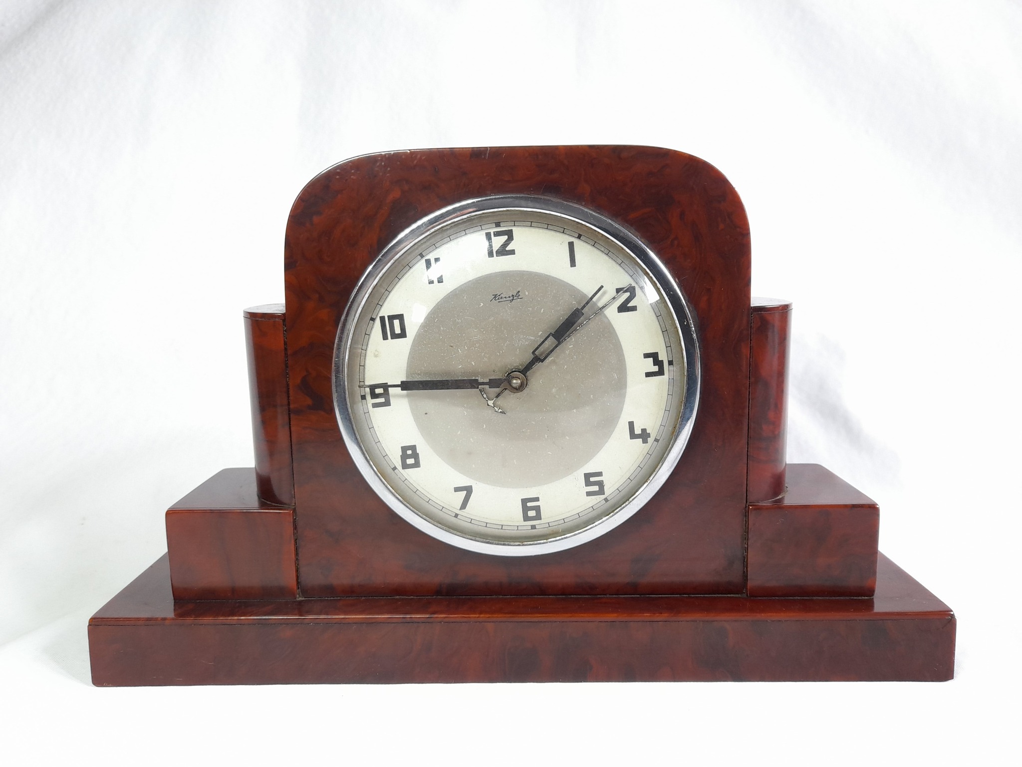 Reloj alemán Kienzle de mesa, estilo art deco,