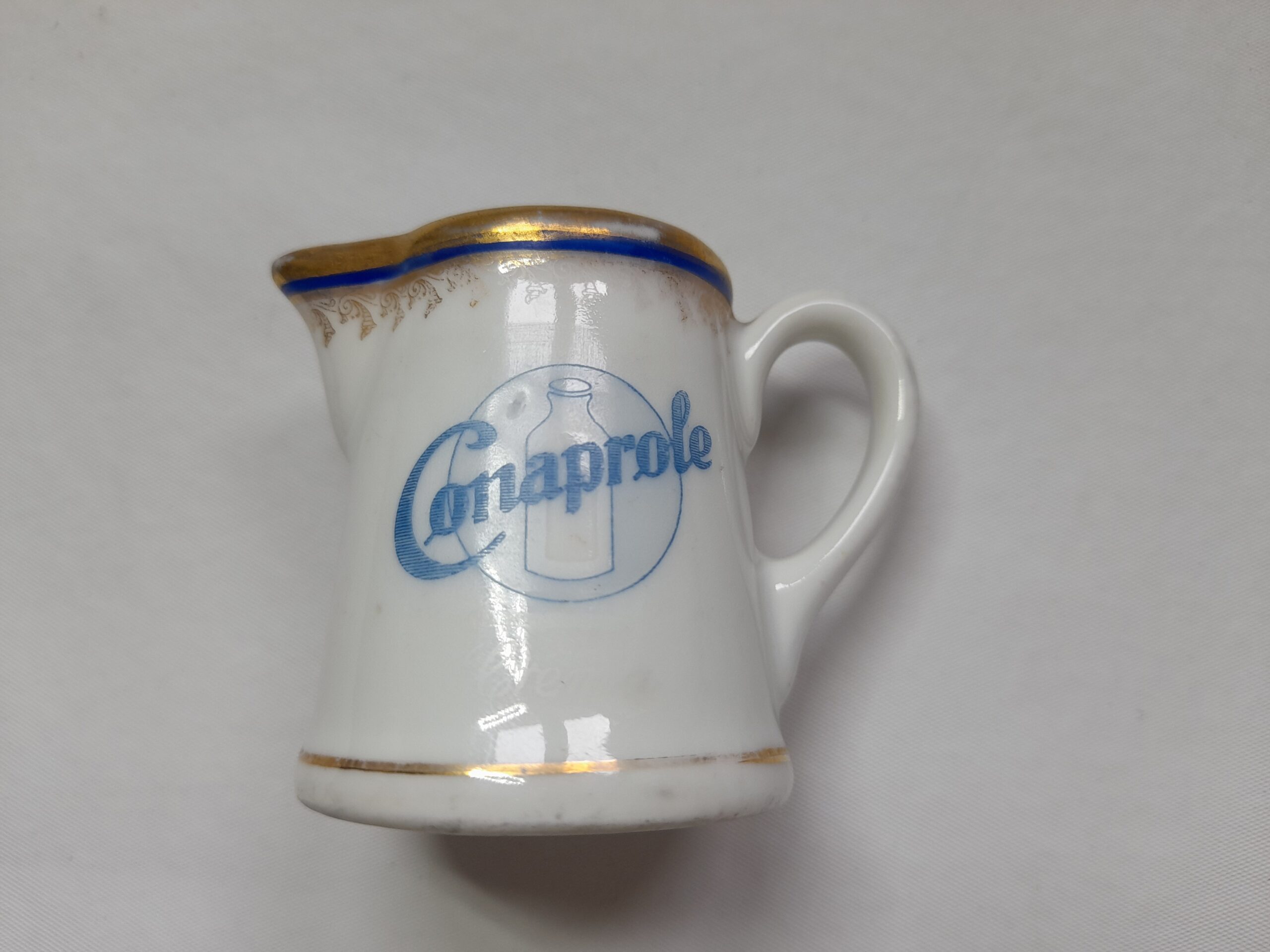 Lechera De Porcelana publicidad Conaprole, Uruguay
