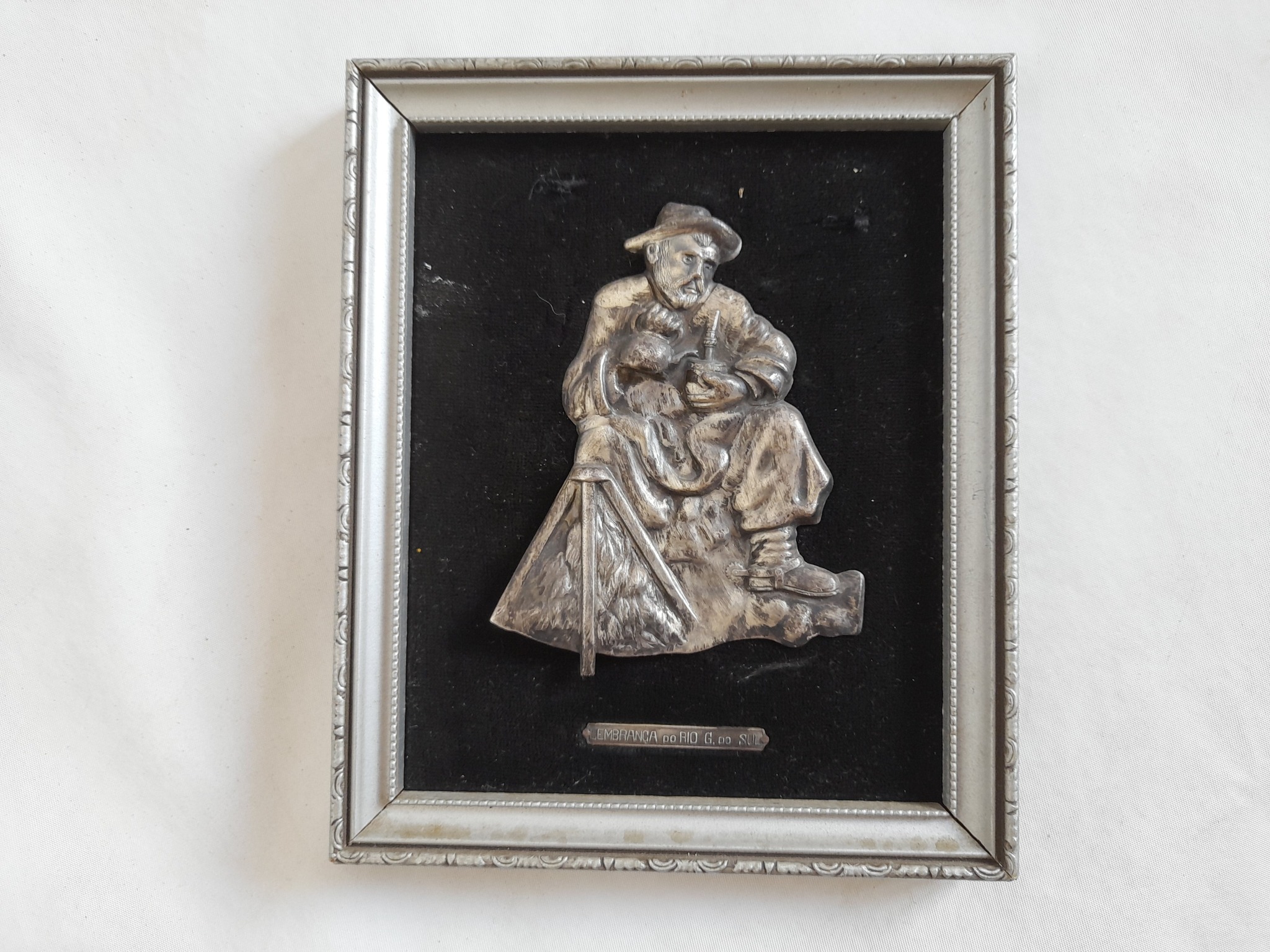 Figura de gaucho mateando en plata 800