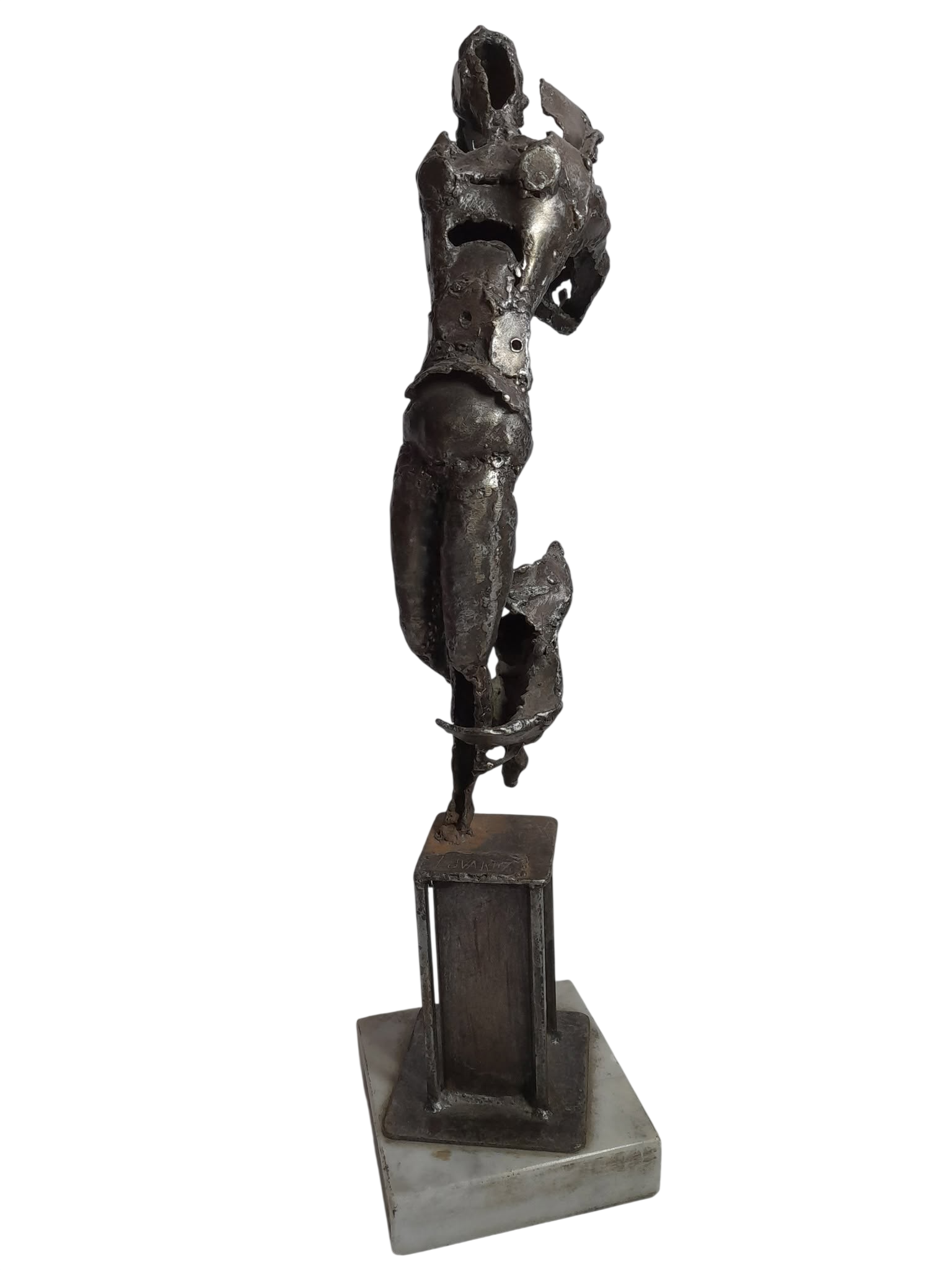 Escultura en hierro de Lidia Juarez